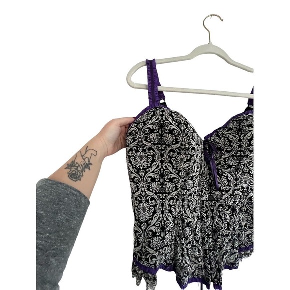 NWT Cacique Corset Lace up Back Size 18 / 20 Goth, Cottage Core Black and Purple - Picture 2 of 8